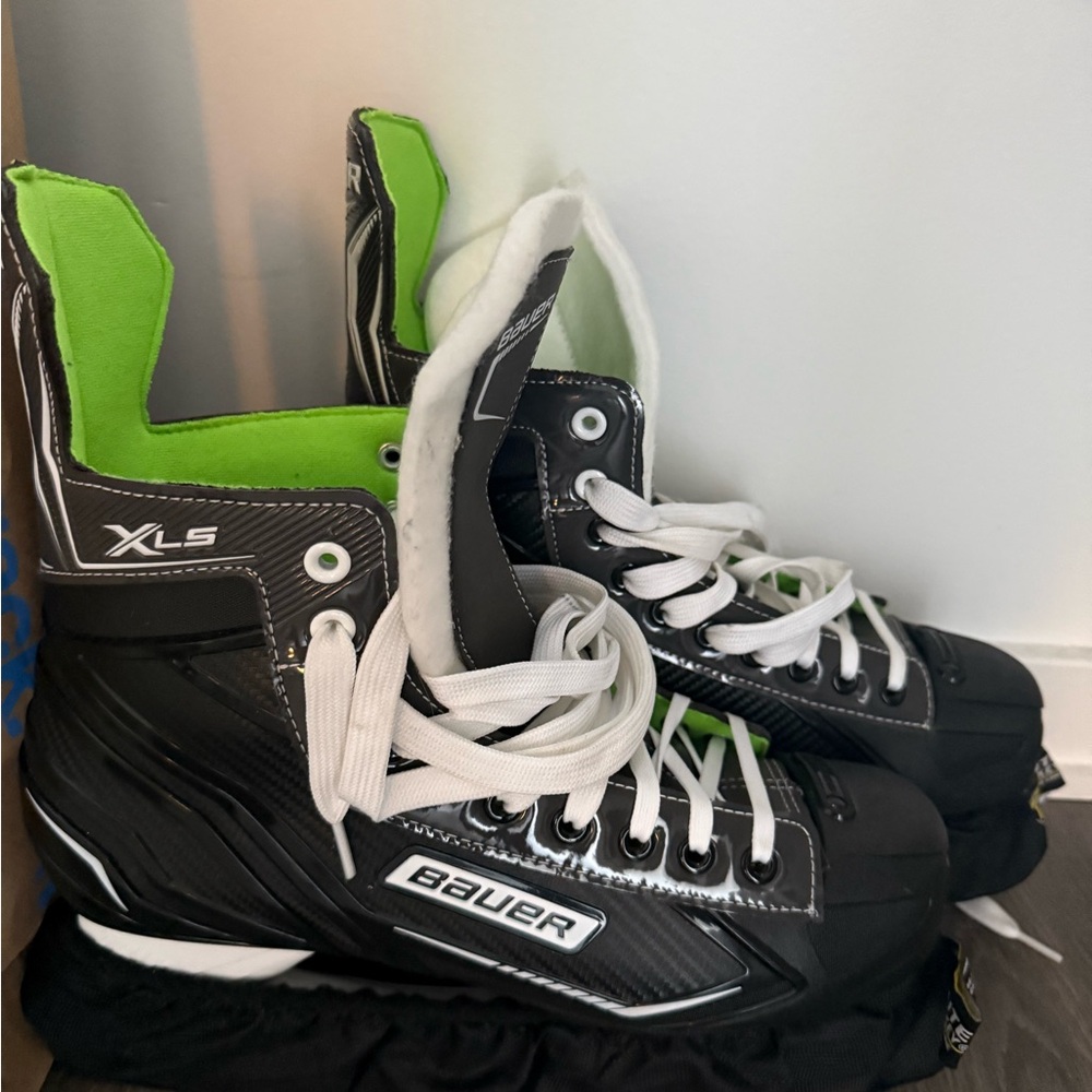Bauer Ice Skates Size 12